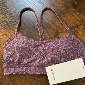 NWT Lululemon Flow Y Bra. Purple. Sz 6